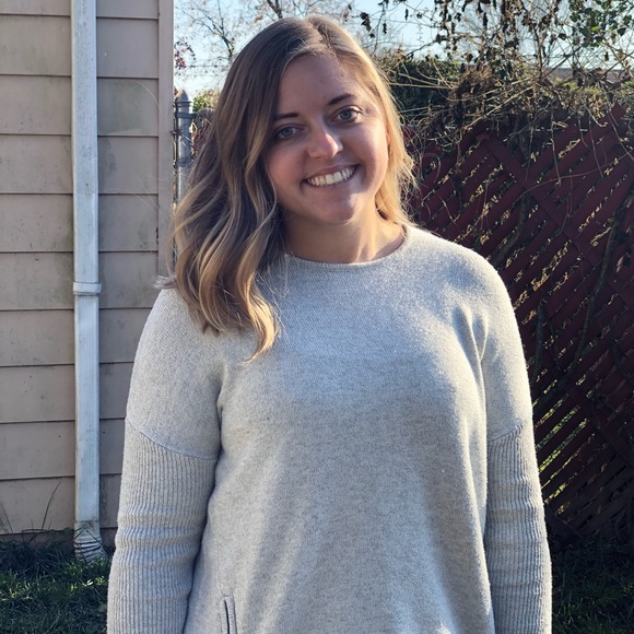 Meet The Posher, Lydia - Picture 1 of 3